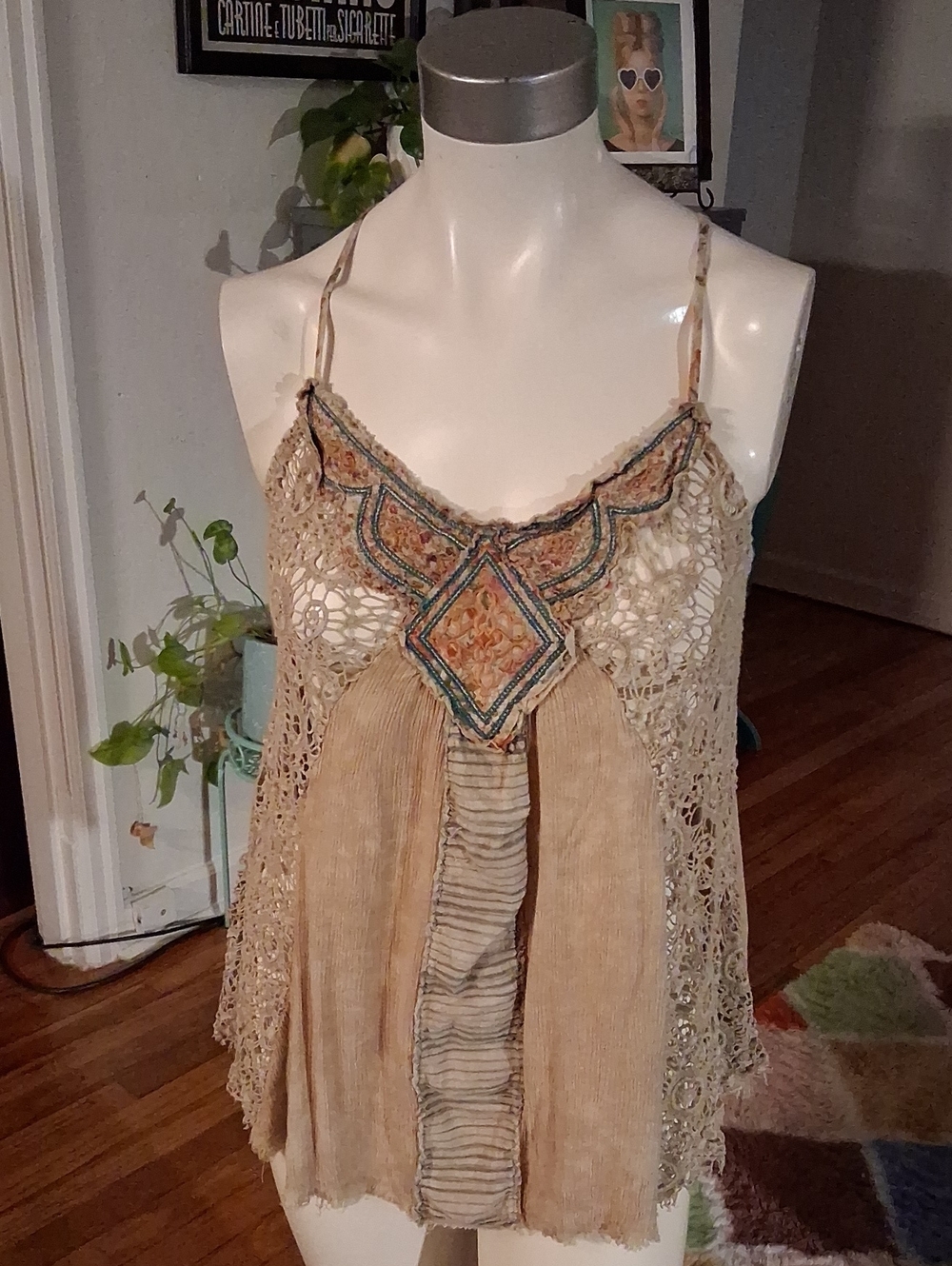 gimmicks by BKE Beige Crochet-Trim Boho Camisole